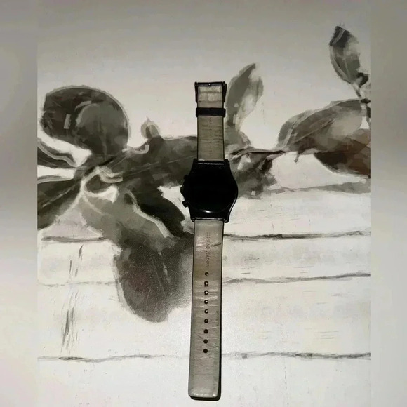 Marc By Marc Jacobs Black Leather Watch - Picture 7 of 10